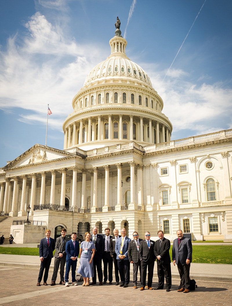 260413_KAF-1013 group in front of capital